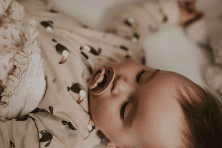 4 trucs pour le sommeil de ton bébé en période estivale